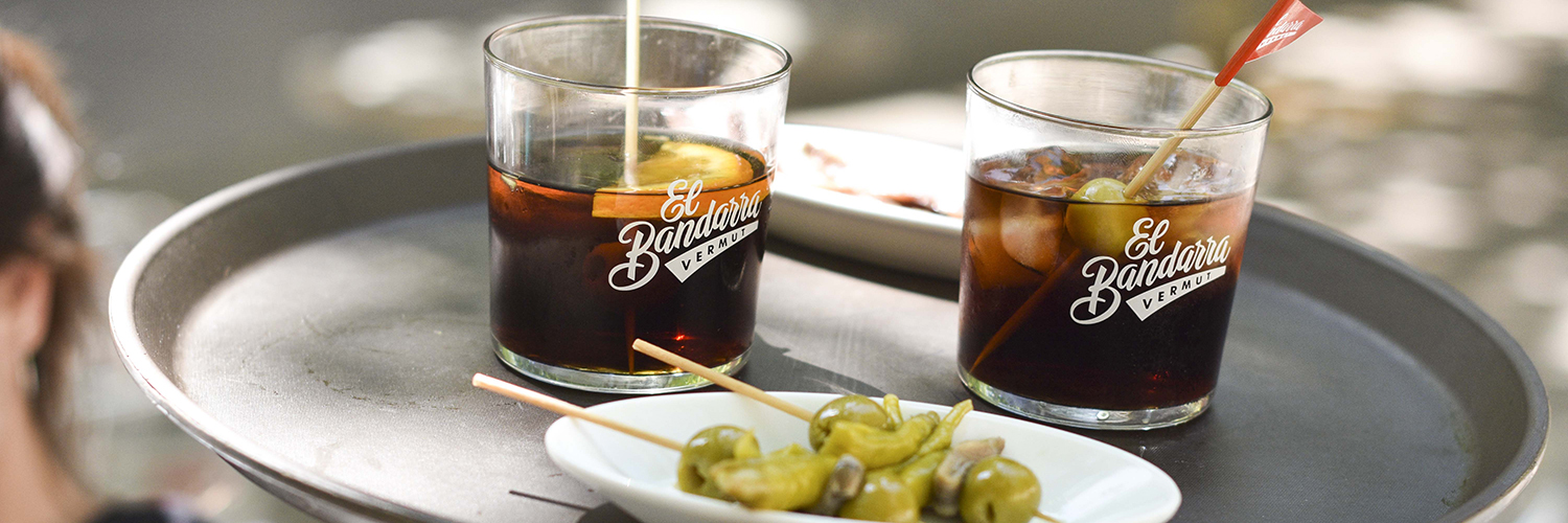 ¿Con qué maridan mejor los encurtidos? Elige el acompañante perfecto para los reyes del aperitivo